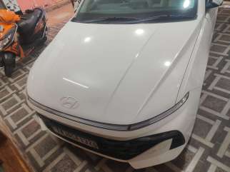 Hyundai Verna SX IVT
