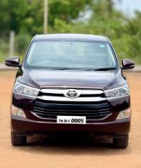 Toyota Innova Crysta 2.4 V