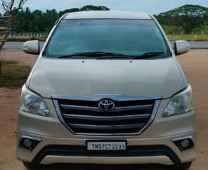 Toyota Innova 2.5 V