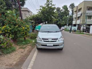 Toyota Innova 2.5 V