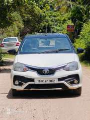 Toyota Etios Liva V