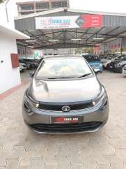 Tata Altroz XE