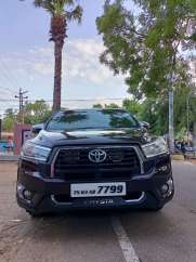 Toyota Innova Crysta 2.4 GX 7 STR