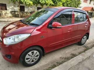 Hyundai i10 Sportz AT