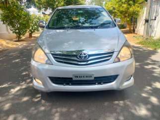 Toyota Innova 2.5 V