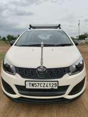 Mahindra Marazzo M2