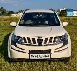 Mahindra XUV500 W8