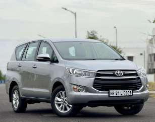 Toyota Innova Crysta 2.4 GX 7 STR