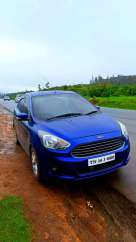 Ford Figo Titanium Blu