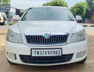 Skoda Laura Ambiente 2.0 TDI CR MT