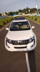 Mahindra XUV500 W6