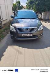 Toyota Innova 2.5 V 8 STR