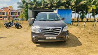 Toyota Innova 2.5 V 7 STR