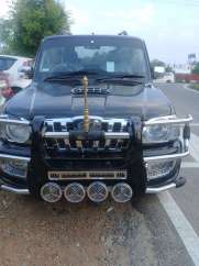 Mahindra Scorpio EX