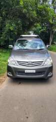 Toyota Innova 2.5 V 7 STR