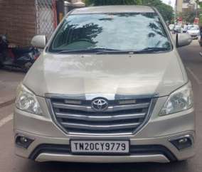 Toyota Innova 2.5 V 8 STR