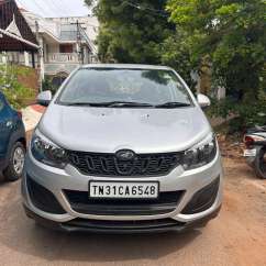 Mahindra Marazzo M4