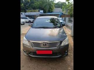 Toyota Innova 2.5 VX 8 STR