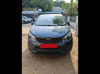 Mahindra Marazzo M2 8Str