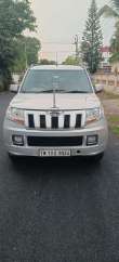 Mahindra TUV 300 T8