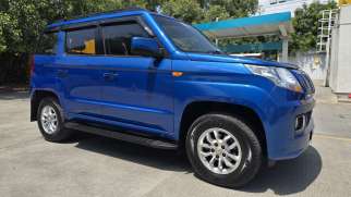 Mahindra TUV 300 T8