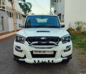 Mahindra Scorpio S11