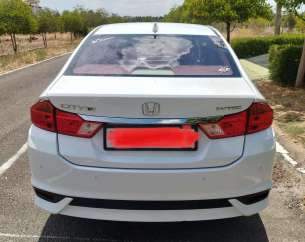 Honda City 1.5 V MT