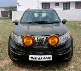 Mahindra XUV500 W8 Dual Tone