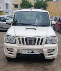 Mahindra Scorpio SLX 2.6 Turbo 8 STR