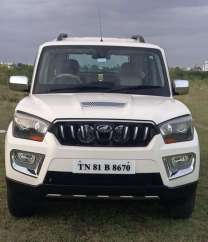 Mahindra Scorpio S10