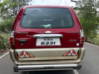 Chevrolet Tavera 2.5 LT