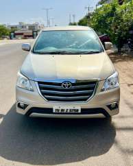 Toyota Innova 2.5 V 8 STR