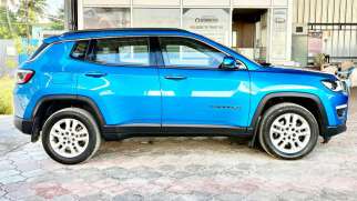 Jeep Compass 2.0 Limited Option 4*4 Black