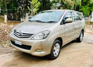 Toyota Innova 2.0 G4 8 STR