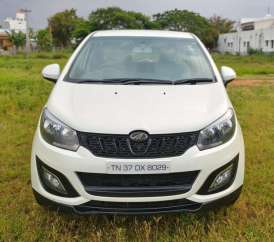 Mahindra Marazzo M2