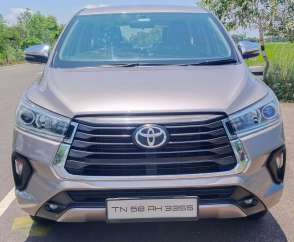 Toyota Innova Crysta 2.4z