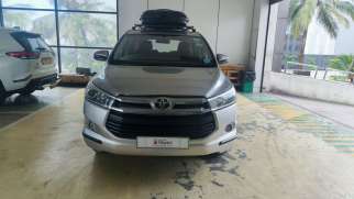 Toyota Innova Crysta 2.4 VX 7 STR