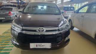 Toyota Innova Crysta 2.4 ZX 7 STR