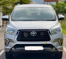 Toyota Innova Crysta 2.4 G MT