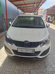 Mahindra Marazzo M2