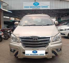 Toyota Innova 2.5 Z 7 STR