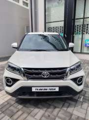 Toyota Urban Crusier Premium AT