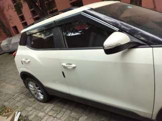 Mahindra XUV300 W8