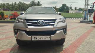 Toyota Fortuner 4*2