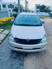 Toyota Innova 2.5 V