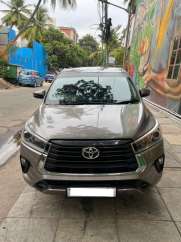 Toyota Innova Crysta 2.4 VX 8Str