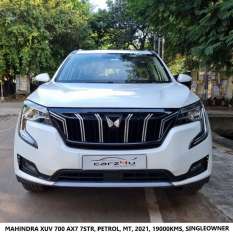 Mahindra XUV700 AX 7 Petrol MT 7 STR