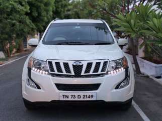 Mahindra XUV500 W8