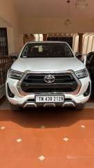 Toyota Hilux STD