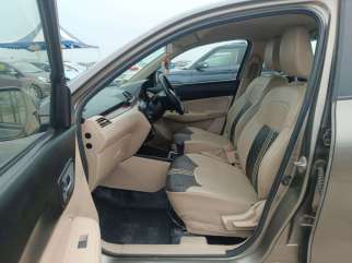 Maruti Suzuki Swift dzire VXI AMT